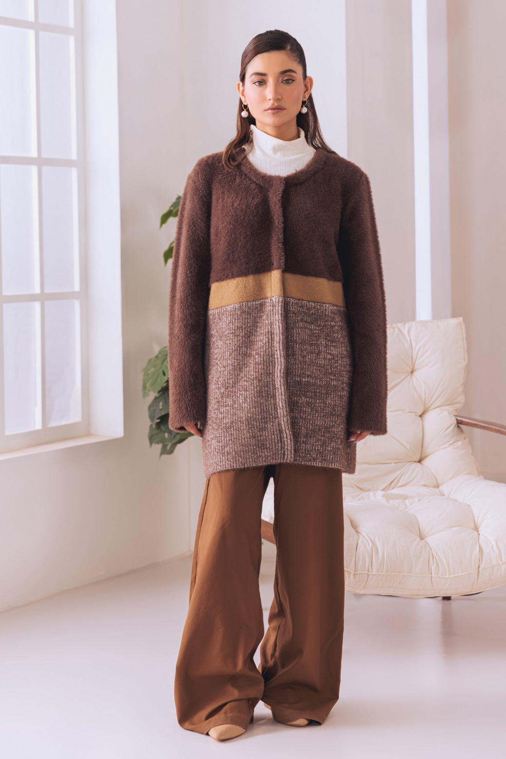 BROWN ROUND NECK FULL SLEEVES CARDIGAN SWEATER (24X-077-66)