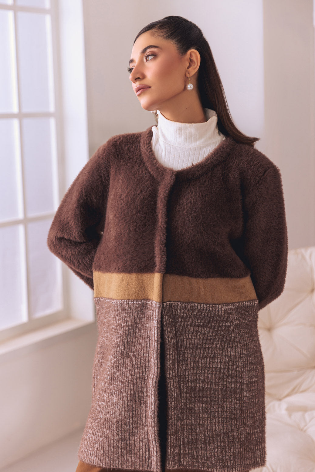 BROWN ROUND NECK FULL SLEEVES CARDIGAN SWEATER (24X-077-66)