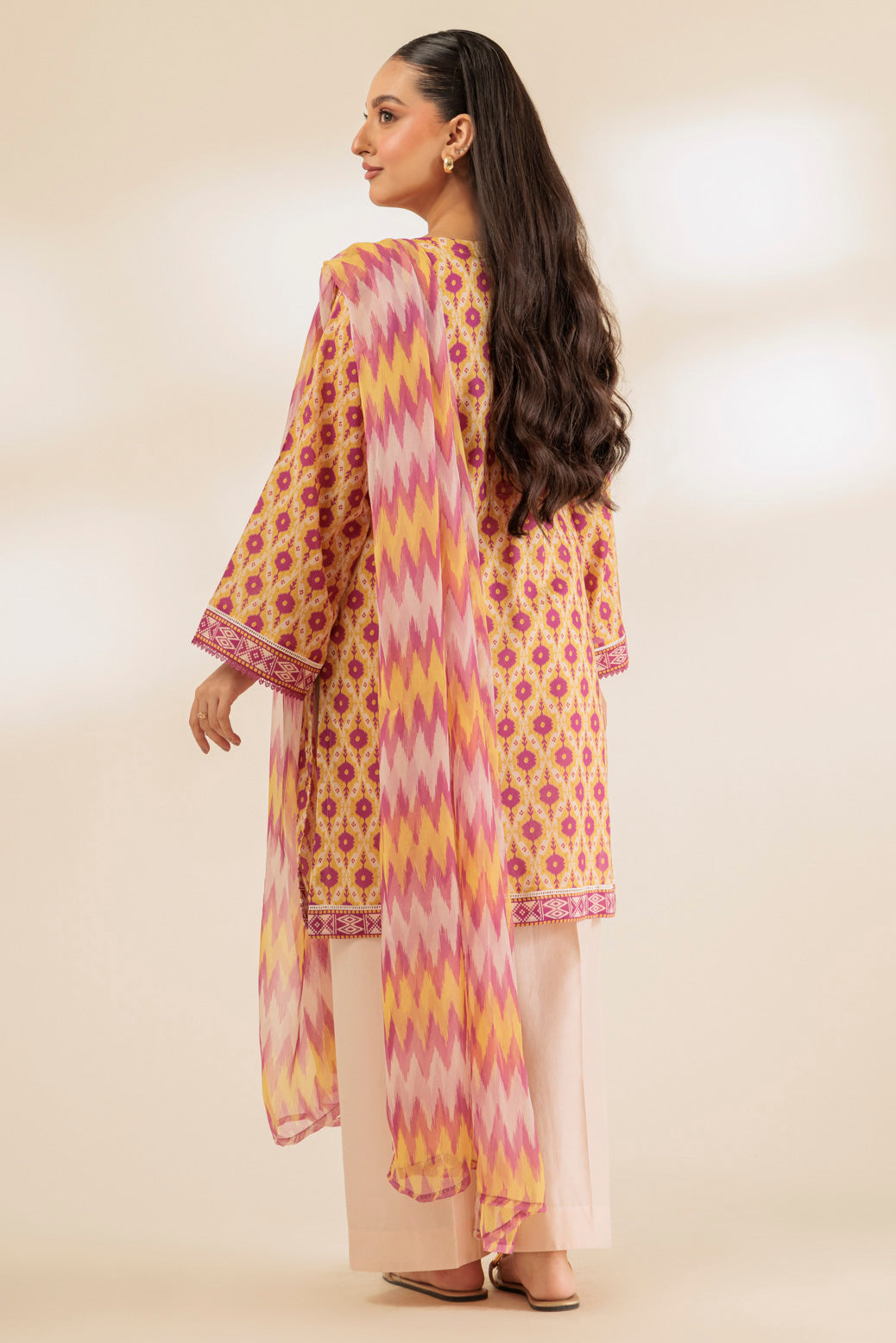 YELLOW-LAWN-3 PIECE (6S24B3P008)