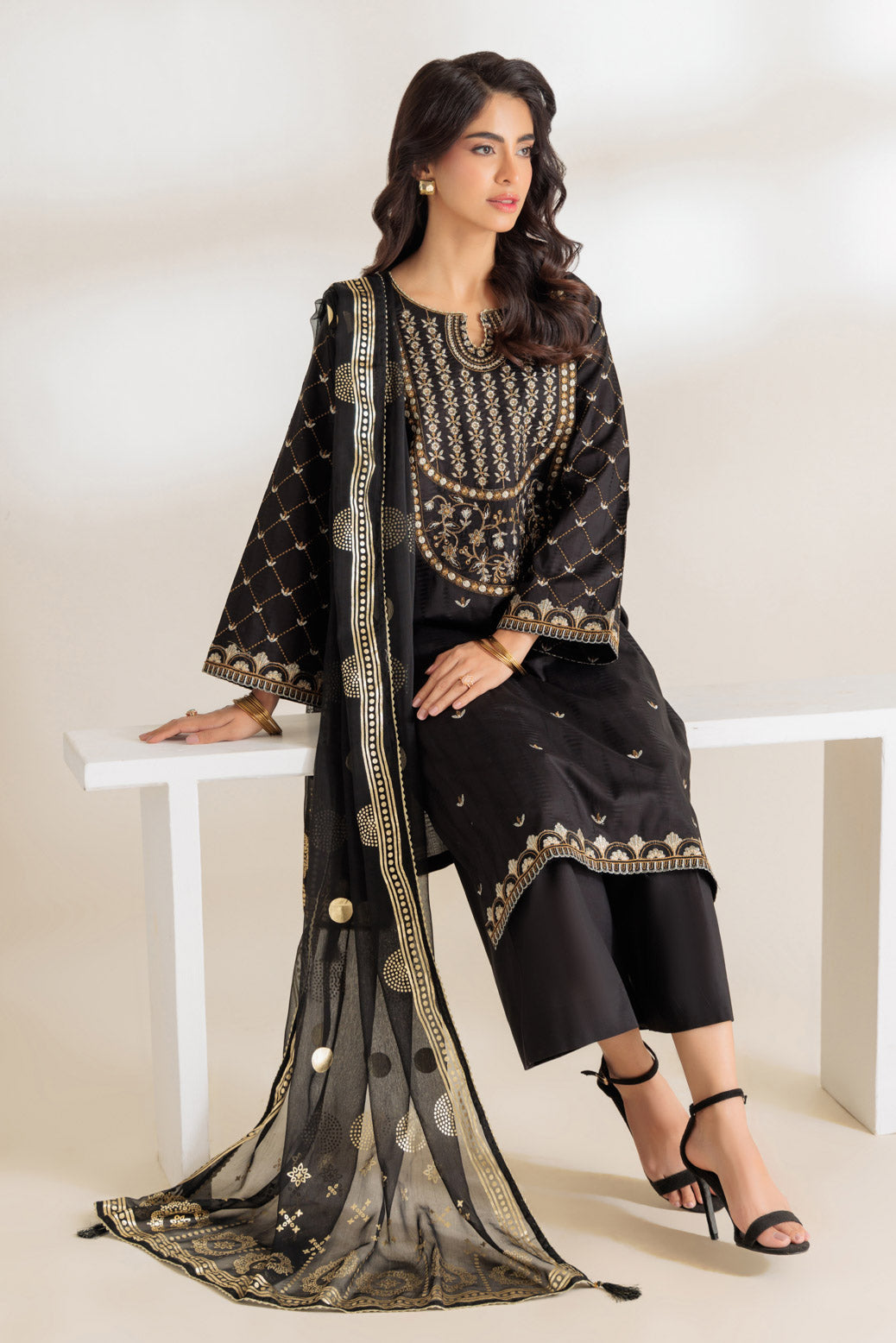 BLACK-JACQUARD-3 PIECE (BS5243P12)