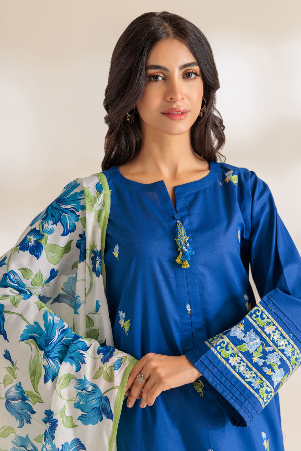 BLUE-CAMBRIC-3 PIECE (SS2243P107)